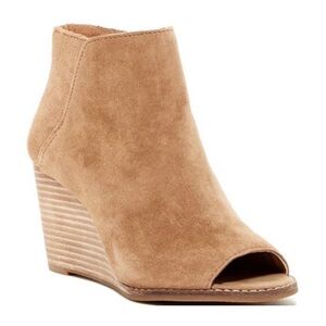 Lucky Brand Womens Jezzah Suede Bootie Sz 6